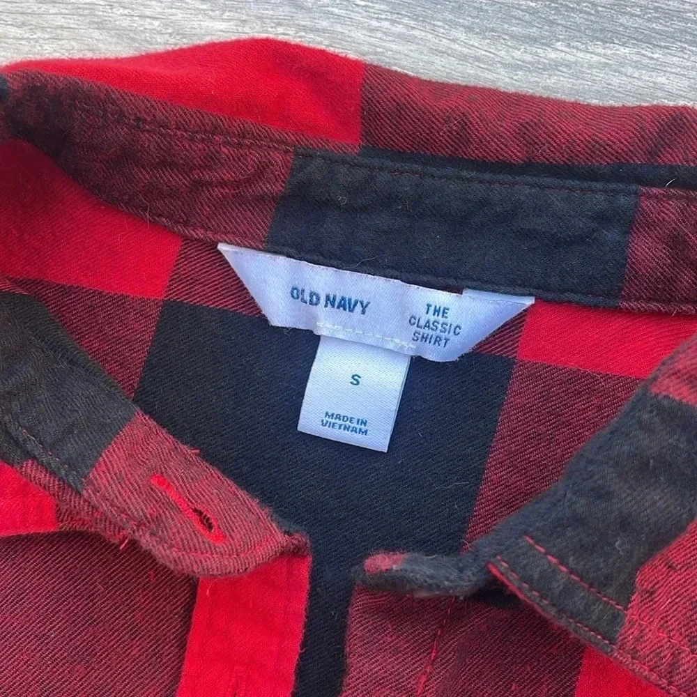Old Navy "The Classic Shirt" Long Sleeve, red/black - Picture 2 of 4